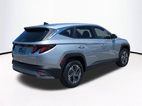 New 2026 Hyundai Tucson Blue SE AWD/4WD image 5