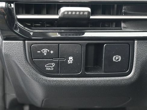 Used 2026 Kia Sportage EX w/ EX Panorama Roof Package FWD image 16