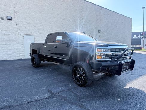 Used 2016 Chevrolet Silverado 2500 LTZ w/ Duramax Plus Package AWD/4WD image 7