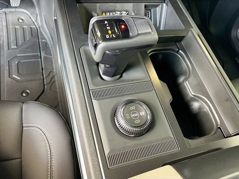 New 2026 GMC Hummer EV SUV AWD/4WD image 12