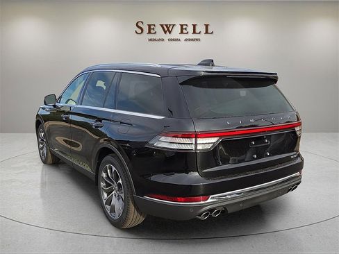 New 2026 Lincoln Aviator Reserve image 3
