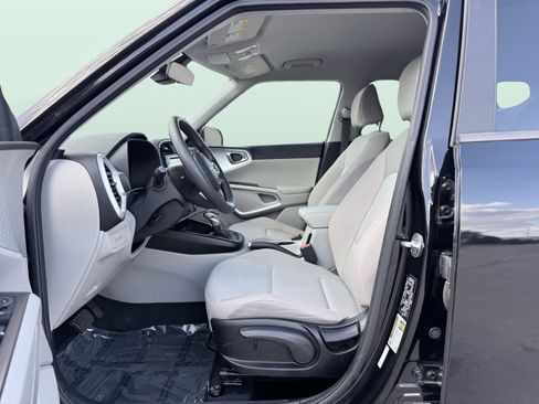 Used 2022 Kia Soul LX w/ Technology Package image 24
