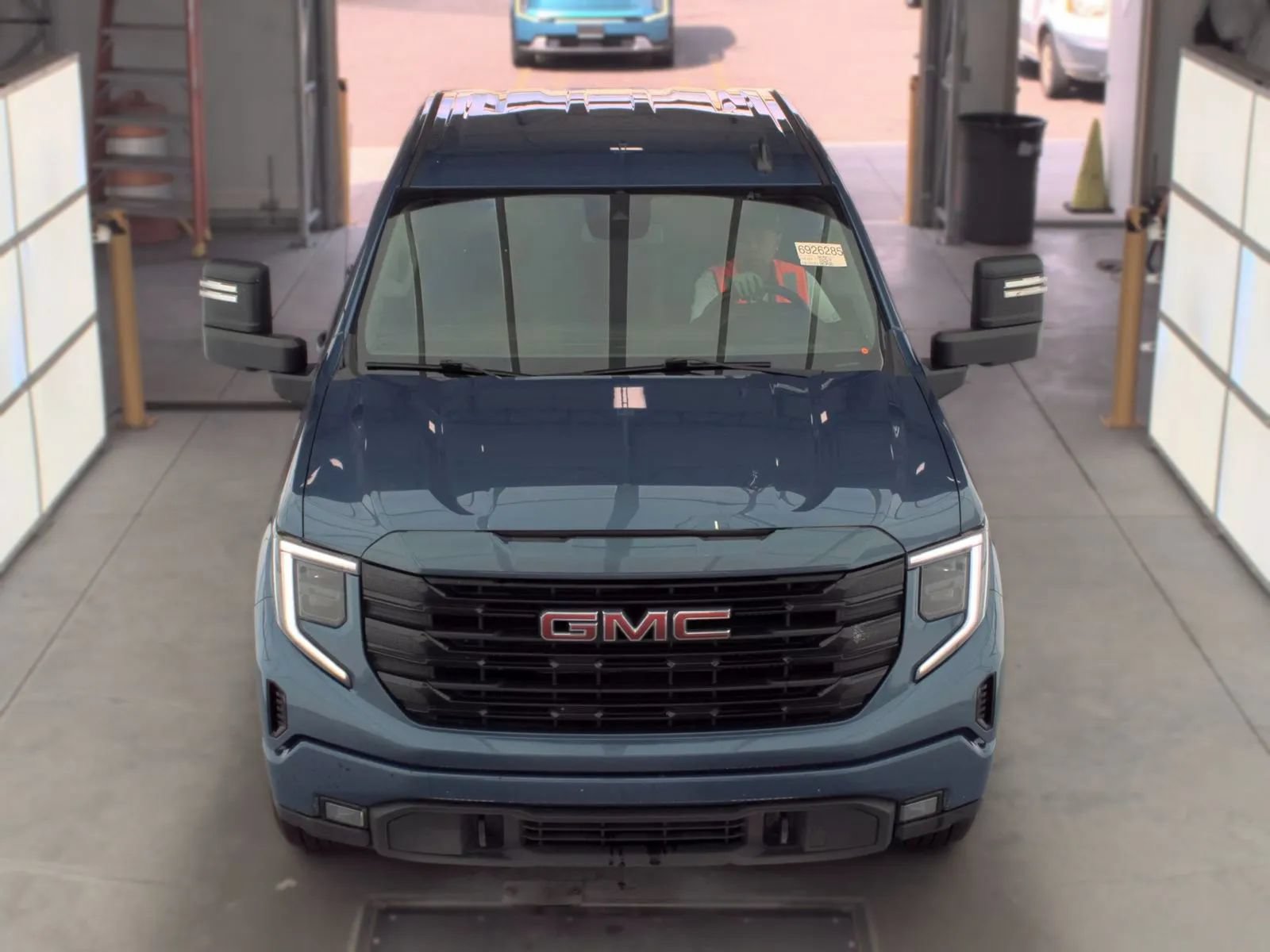 Used 2024 GMC Sierra 1500 Elevation AWD/4WD image 4