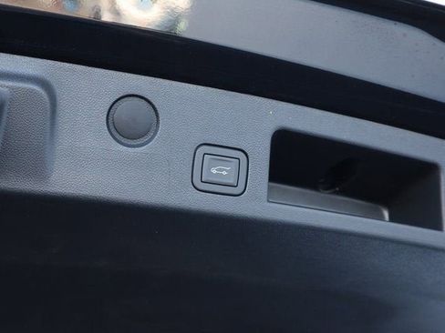 New 2026 GMC Terrain AT4 w/ Convenience Package III AWD/4WD image 10
