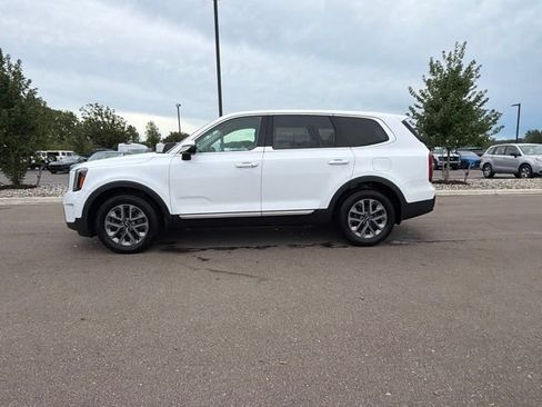 Used 2023 Kia Telluride LX FWD image 3