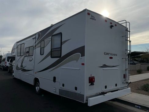 Used 2013 Ford E-450 and Econoline 450 Super Duty w/ Motorhome Prep Pkg image 5