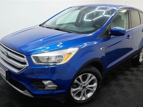 Used 2017 Ford Escape SE AWD/4WD image 34
