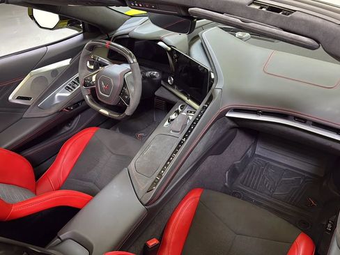 Used 2024 Chevrolet Corvette Z06 w/ Z07 Performance Package RWD image 23