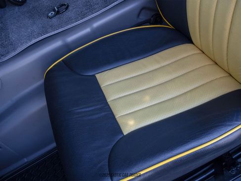 Used 2001 HUMMER H1 4-Door Wagon image 45