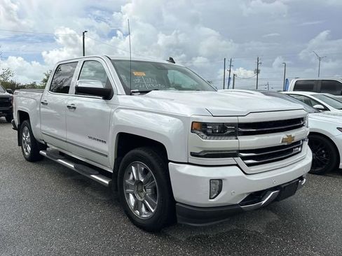 Used 2018 Chevrolet Silverado 1500 LTZ Z71 w/ LTZ Plus Package image 13