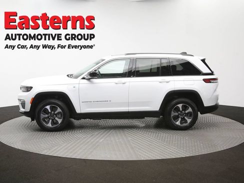 Used 2022 Jeep Grand Cherokee Limited 4xe w/ Luxury Tech Group II AWD/4WD image 63