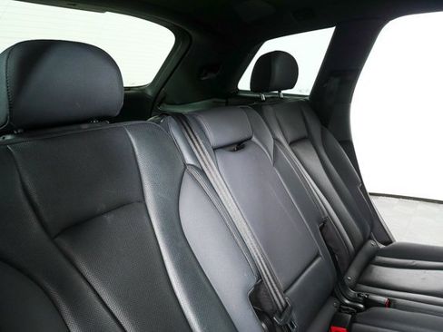 Used 2020 Audi Q7 3.0T Premium Plus w/ Premium Plus Package image 22