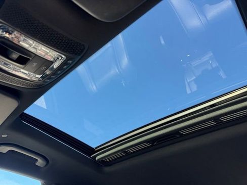 Used 2020 Mercedes-Benz GLE 350 w/ Premium Package image 21