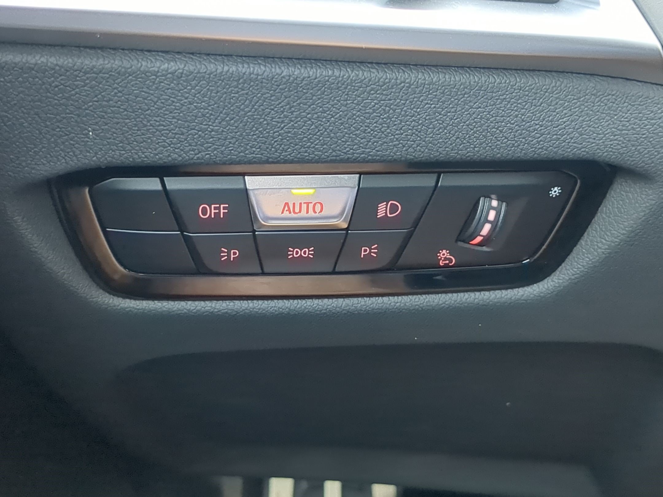 Used 2025 BMW M2 w/ Lighting Package RWD image 18