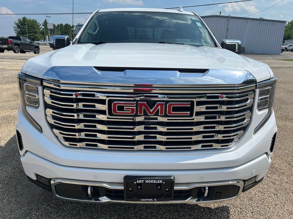 Used 2023 GMC Sierra 1500 Denali w/ Denali Reserve Package AWD/4WD image 6