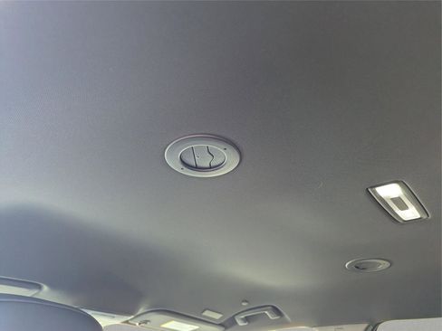 New 2026 GMC Acadia Elevation image 11