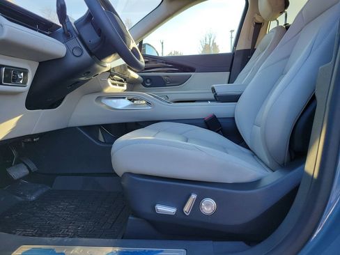 New 2026 Lincoln Nautilus Premier w/ Equipment Group 102A AWD/4WD image 17