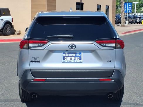 Used 2023 Toyota RAV4 LE FWD image 5