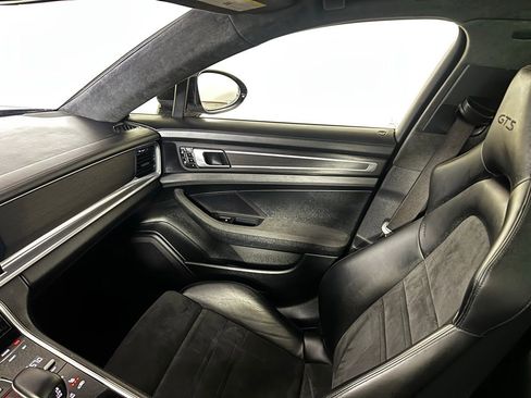 Certified 2020 Porsche Panamera GTS image 24
