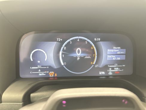 Used 2025 Lexus GX 550 w/ Accessory Package (2T) image 23