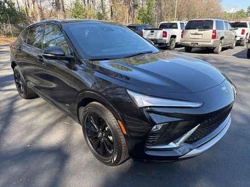 Used 2025 Buick Envista Sport Touring image 7