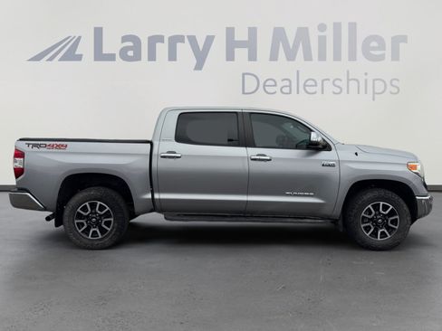 Used 2015 Toyota Tundra Limited w/ Limited Premium Package AWD/4WD image 6