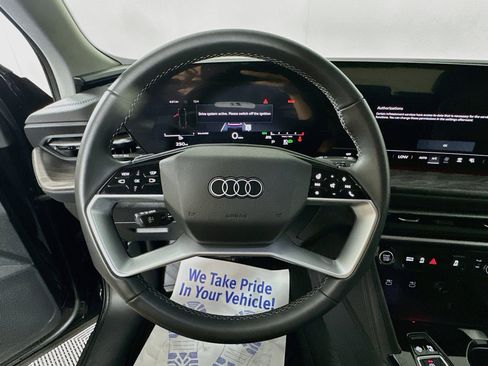Used 2025 Audi Q5 Premium Plus w/ Premium Plus AWD/4WD image 11