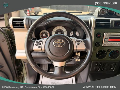 Used 2012 Toyota FJ Cruiser 4WD w/ Upgrade Pkg image 16
