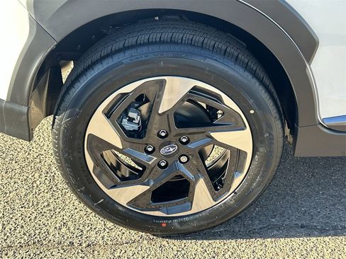 New 2025 Subaru Crosstrek 2.5i Limited image 6