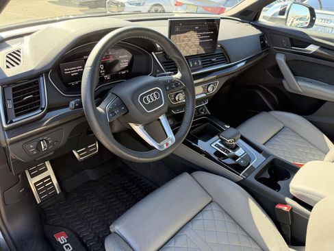 Used 2023 Audi SQ5 Premium Plus w/ Premium Plus Package image 13