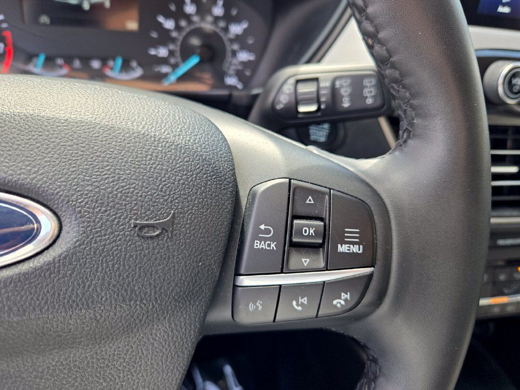 Used 2022 Ford Escape SE w/ Convenience Package FWD image 21