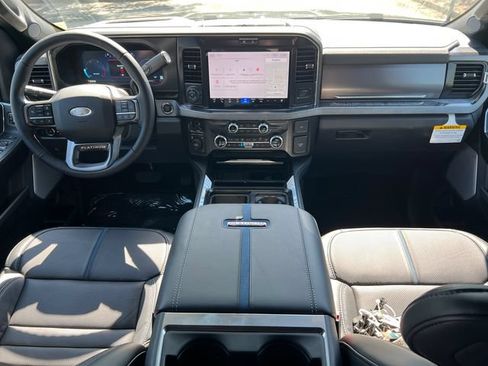 New 2026 Ford F450 Platinum w/ FX4 Off-Road Package AWD/4WD image 24