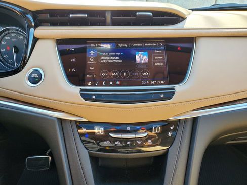 Used 2023 Cadillac XT5 Sportv w/ Platinum Package image 32