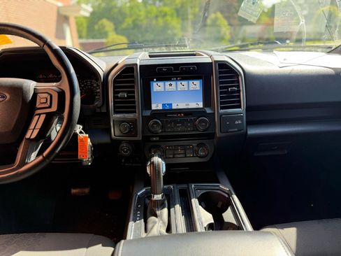 Used 2018 Ford F150 XLT w/ Equipment Group 302A Luxury AWD/4WD image 25