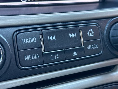 Used 2020 GMC Yukon Denali w/ Open Road Package image 31