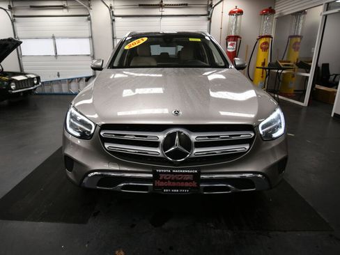 Used 2021 Mercedes-Benz GLC 300 4MATIC image 3