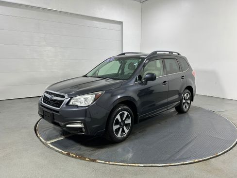 Used 2018 Subaru Forester 2.5i Limited image 16