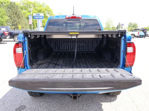 Used 2023 GMC Canyon AT4X AWD/4WD image 10