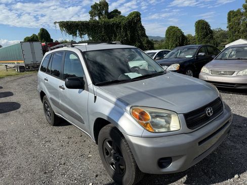 Used 2005 Toyota RAV4 2WD image 5