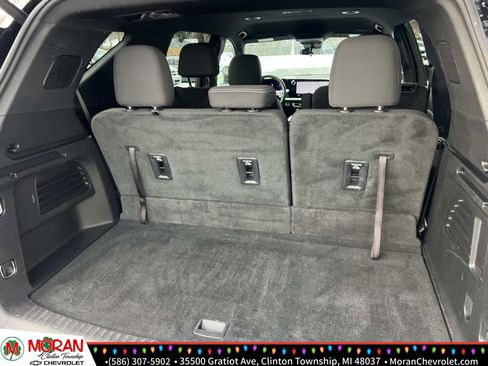 Certified 2024 Chevrolet Traverse LT w/ Trailering Package image 11