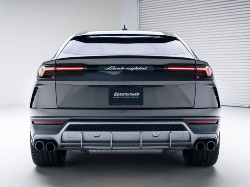 Used 2021 Lamborghini Urus image 6