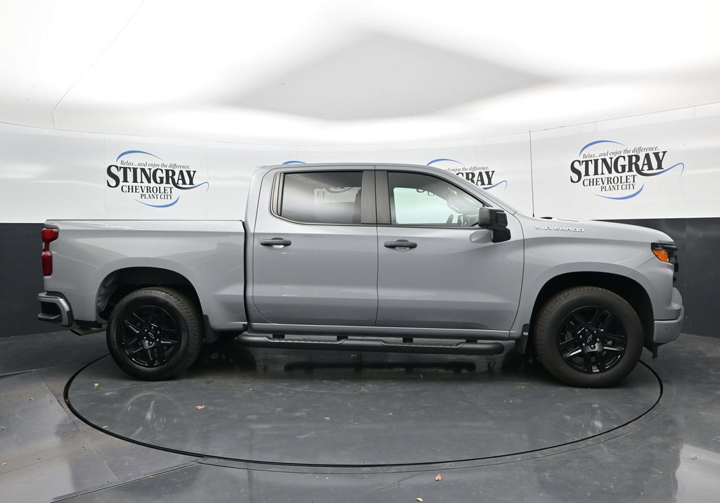 Certified 2025 Chevrolet Silverado 1500 Custom RWD image 8