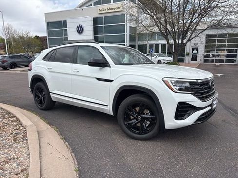 New 2026 Volkswagen Atlas Cross Sport SEL R-Line image 1