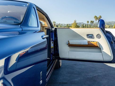 Used 2010 Rolls-Royce Phantom Drophead Coupe RWD image 62