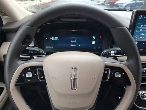 Used 2024 Lincoln Corsair AWD w/ Equipment Group 101A image 19