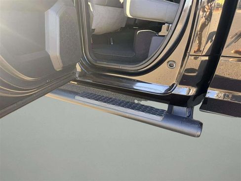 Used 2018 RAM 1500 Express w/ Black Ram 1500 Express Group image 31