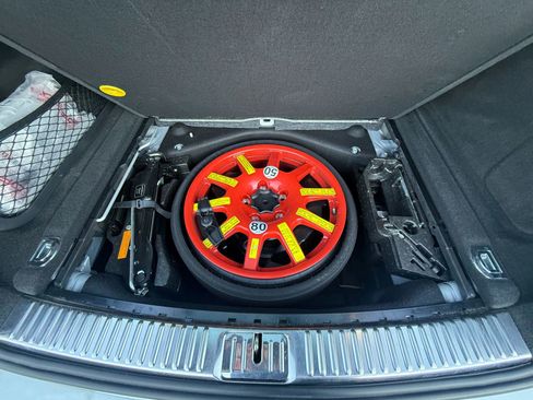 Used 2012 Porsche Cayenne Sport Utility 4D image 16