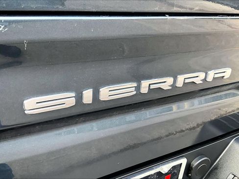 Used 2019 GMC Sierra 1500 SLT RWD image 30