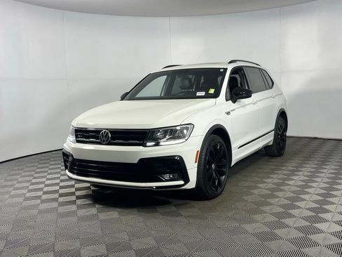 Used 2021 Volkswagen Tiguan SE R-Line image 11