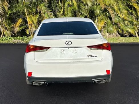 Used 2017 Lexus IS 200t image 6